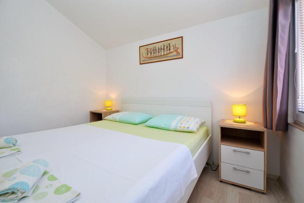 Apartments Viola Betina (Sibenik-Knin) Quarto foto