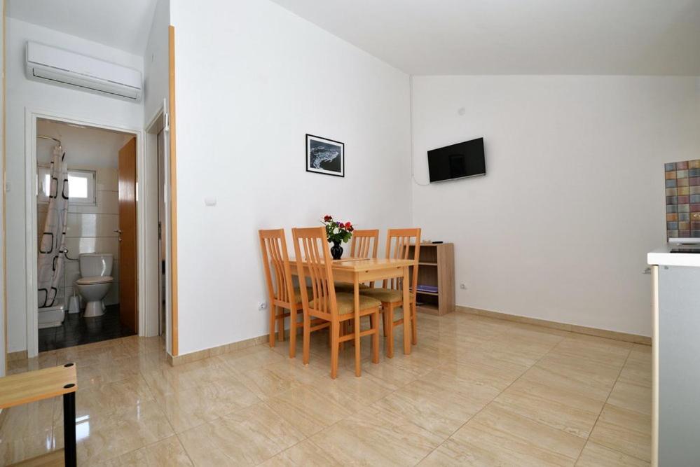 Apartments Viola Betina (Sibenik-Knin) Quarto foto