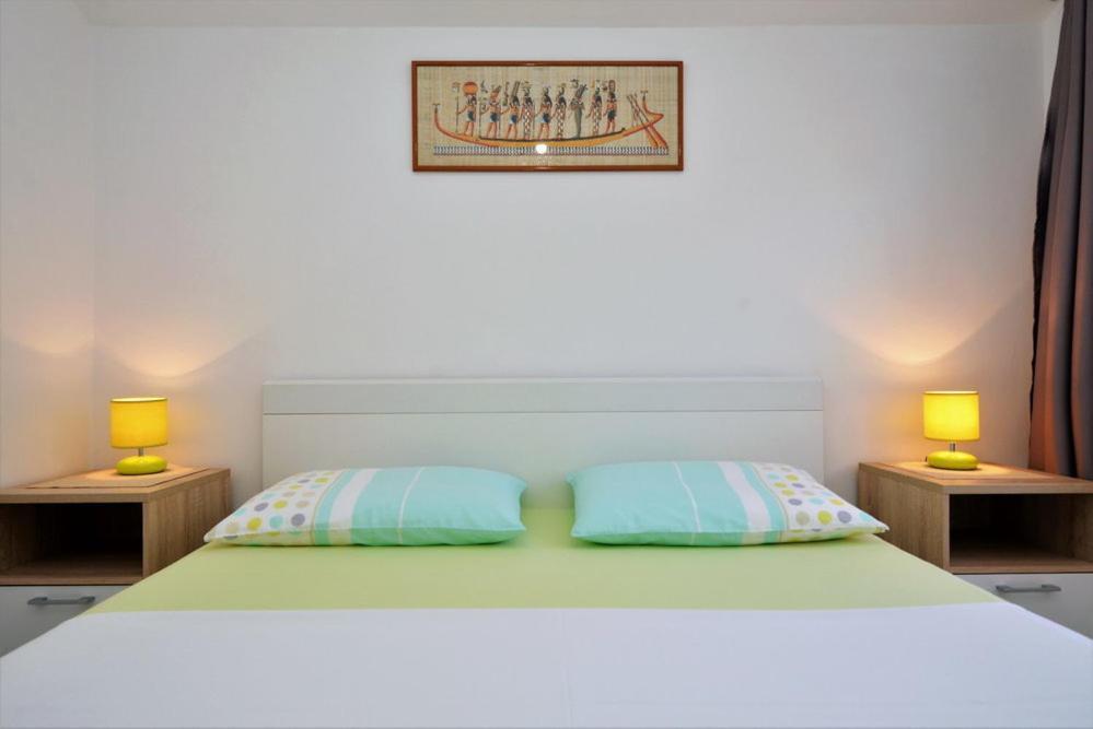 Apartments Viola Betina (Sibenik-Knin) Quarto foto